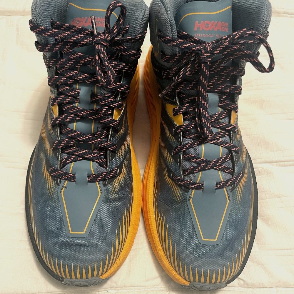 HOKA Speedgoat 5 Mid GTX Hiking Boots Size 9.5 Womens
